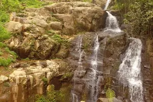 Curug Luhur Waterfall image