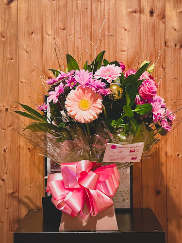 Dawns Flower Box - Florist