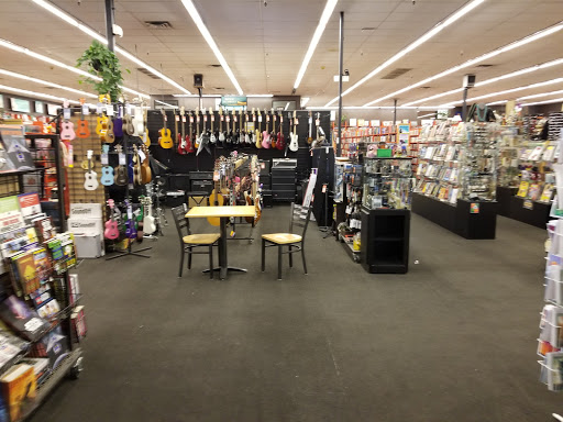 Used Book Store «Bookmans Ina Entertainment Exchange», reviews and photos, 3733 W Ina Rd, Tucson, AZ 85741, USA