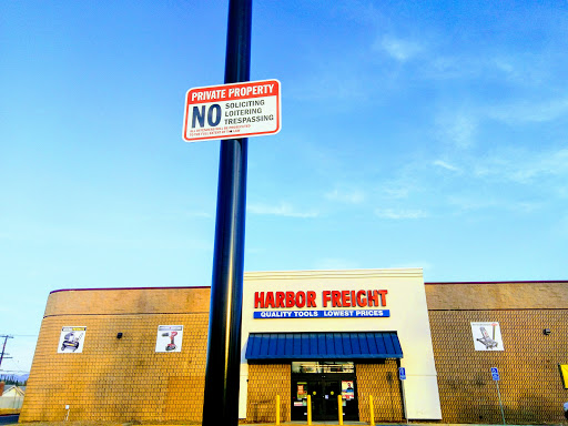 Hardware Store «Harbor Freight Tools», reviews and photos, 10765 Magnolia Ave #100, Riverside, CA 92505, USA