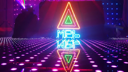 MegaPartyLed - DJ Fiestas Pantallas led - fluor -Show de Robot Led