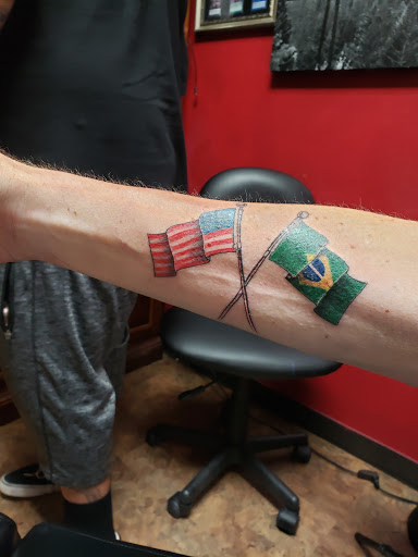 Tattoo Shop «Frontier Tattoo Company», reviews and photos, 2510 E Hunt Hwy #12, San Tan Valley, AZ 85143, USA