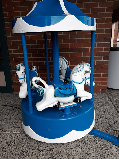 Shopping Mall «North Bend Premium Outlets», reviews and photos, 461 S Fork Ave SW, North Bend, WA 98045, USA