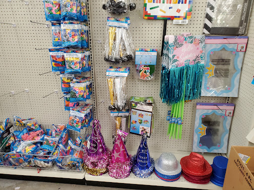 Dollar Store «Dollar Tree», reviews and photos, 11150 Research Blvd, Austin, TX 78759, USA
