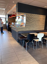 Atmosphère du Restauration rapide McDonald's à Ferrières-en-Bray - n°1