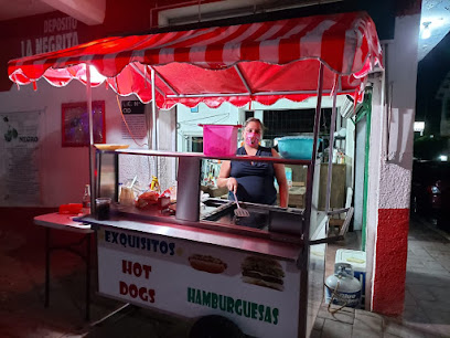 Hamburguesas y Hot dogs Carlos,s - Francisco I. Madero, 79717 Tamasopo, S.L.P., Mexico