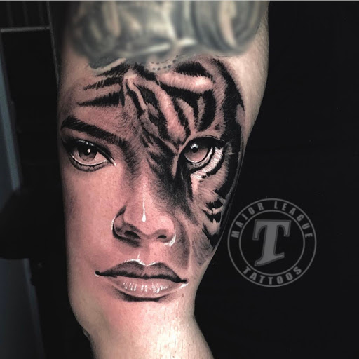 Tattoo Shop «Major League Tattoos», reviews and photos, 5580 W 16th Ave #107, Hialeah, FL 33012, USA