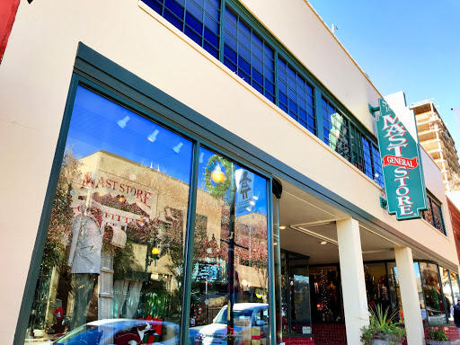 Mast General Store Asheville, 15 Biltmore Ave, Asheville, NC 28801, USA, 