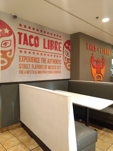 Shopping Mall «Signal Hills Shopping Center», reviews and photos, 1225 S Robert St, West St Paul, MN 55118, USA