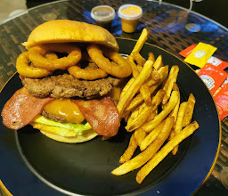 ANGRY BURGERS GRAN PLAZA photo