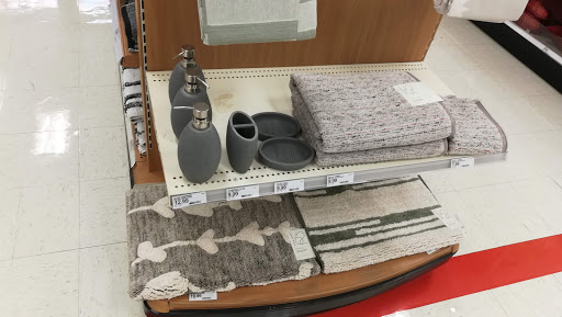 Department Store «Target», reviews and photos, 6100 Shingle Creek Pkwy, Brooklyn Center, MN 55430, USA