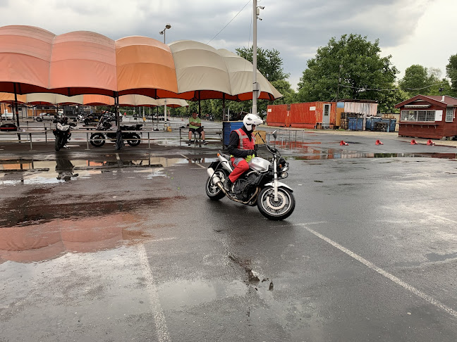 Értékelések erről a helyről: S.O.S. Autósiskola - motorosiskola,jogsi, B kategória, Budapest - Autósiskola