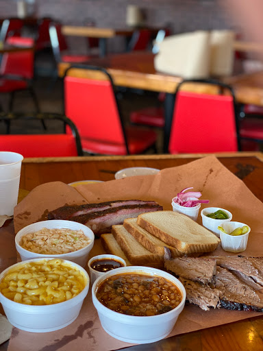 Barbecue Restaurant «Lockhart Smokehouse BBQ», reviews and photos, 400 W Davis St, Dallas, TX 75208, USA