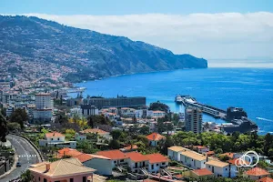 Luxury Apartment Living Funchal image