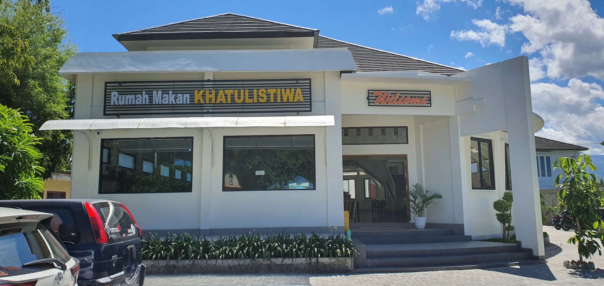 Gambar Rumah Makan Khatulistiwa