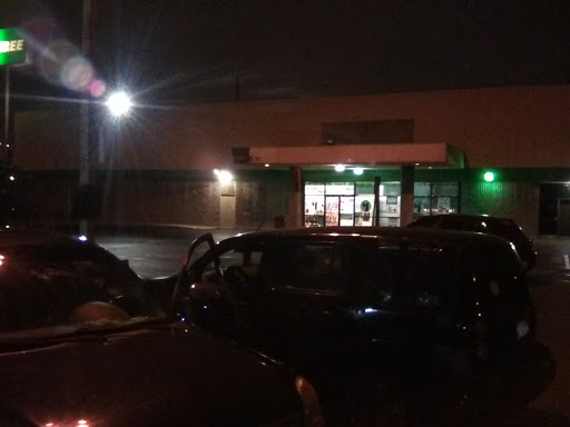 Dollar Store «Dollar Tree», reviews and photos, 14700 Crenshaw Blvd, Gardena, CA 90249, USA