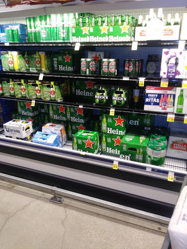 Shopping Mall «Washington Square Mall.», reviews and photos, 4849 W North Ave, Chicago, IL 60639, USA