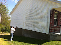 Boyce Carpet Cleaners | Siding Cleaners - Photo 2 - Car repair in , Green Bay