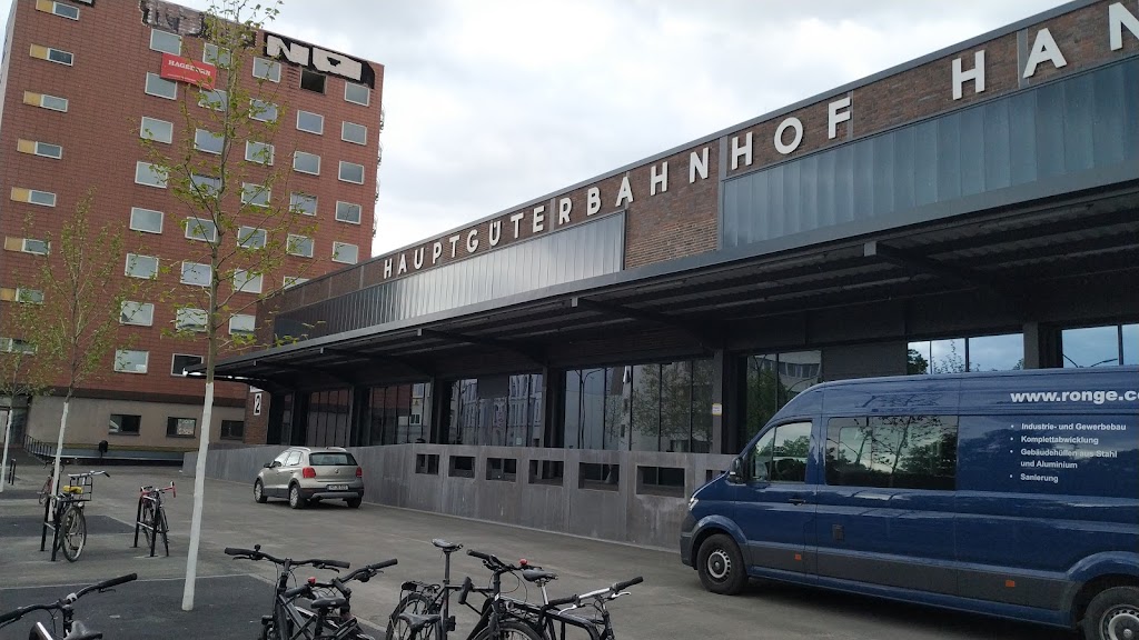 Deutsche Post DHL Filiale, Pakete und Postfächer