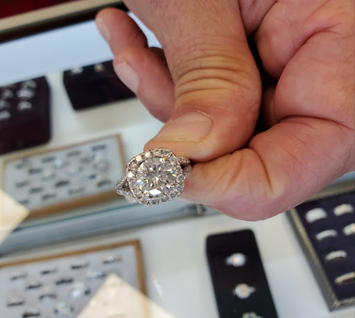 Jewelry Buyer «All Island Jewelry & Loan», reviews and photos, 2394 Middle Country Rd, Centereach, NY 11720, USA