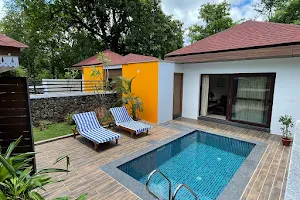 Lulung Aranya Nivas Resort image