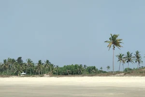 Carmona Beach image