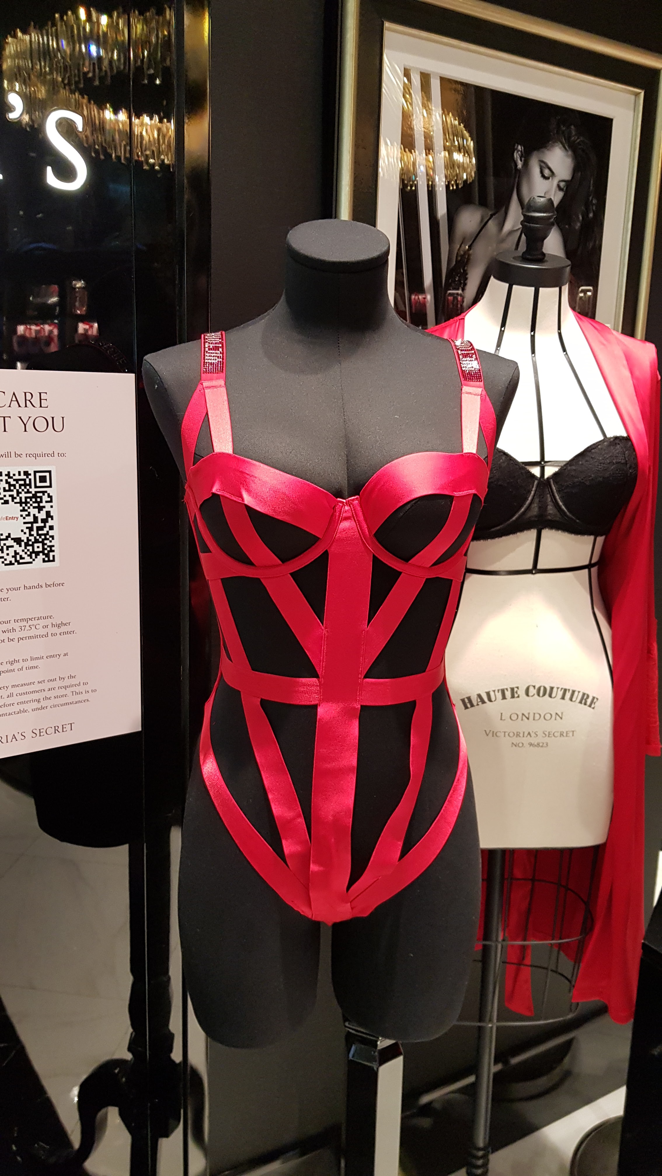 AF1QipM_uU5M6uuK3eAV5qXBLGps0_cLowK1vBhVl3HH=s0