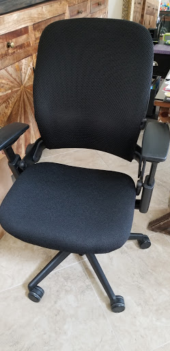 Used Office Furniture Store «Office Furniture 911, Inc.», reviews and photos, 8800 E Adamo Dr, Tampa, FL 33619, USA