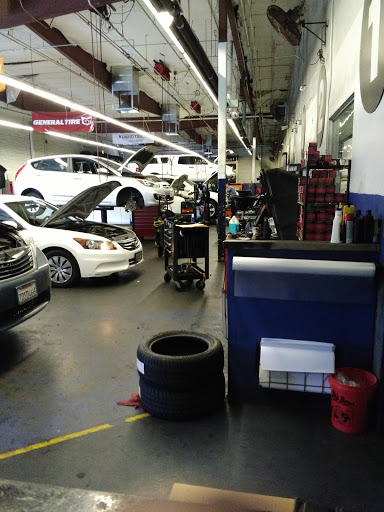 Auto Parts Store «Pep Boys Auto Parts & Service», reviews and photos, 4441 Genesee Ave, San Diego, CA 92117, USA