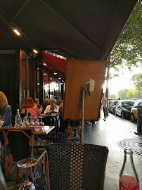 Atmosphère du Restaurant français Le Bœuf Maillot à Paris - n°8