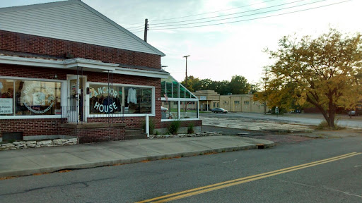 Thrift Store «Anchor House», reviews and photos, 333 E Market St, Alliance, OH 44601, USA