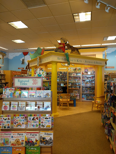 Book Store «Barnes & Noble Booksellers East Brunswick», reviews and photos, 753 New Brunswick Ave, East Brunswick, NJ 08816, USA