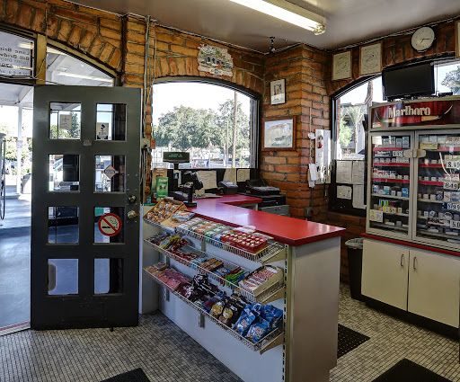 Auto Repair Shop «Bridwell Automotive Center», reviews and photos, 7171 E Lincoln Dr, Scottsdale, AZ 85253, USA