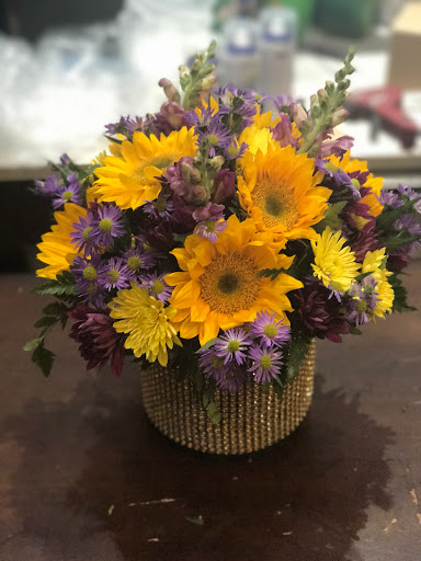 Florist «Stunning Arrangements», reviews and photos, 177 Main St, Little Ferry, NJ 07643, USA