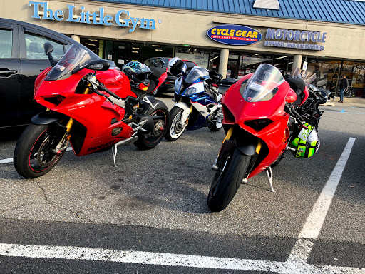 Motorcycle Parts Store «Cycle Gear», reviews and photos, 2052 Lincoln Hwy, Edison, NJ 08817, USA