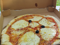Plats et boissons du Pizzeria Tossiat Pizza - n°1