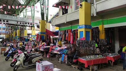 Pasar Rakyat Tengah