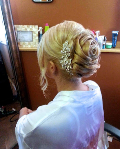 Beauty Salon «Belmont Hair Beauty Salon», reviews and photos, 6011 W Belmont Ave, Chicago, IL 60634, USA