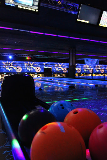 Bowling Alley «Chaparral 300 - We may close 1 hour early Sun-Thurs depending on volume, please call for details.», reviews and photos, 4191 Chino Hills Pkwy, Chino Hills, CA 91709, USA