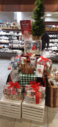 Grocery Store «The Fresh Market», reviews and photos, 8208-18 Germantown Ave, Philadelphia, PA 19118, USA