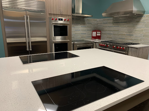 Appliance Store «Famous Tate Appliance & Bedding Centers», reviews and photos, 4520 E Bay Dr, Clearwater, FL 33764, USA