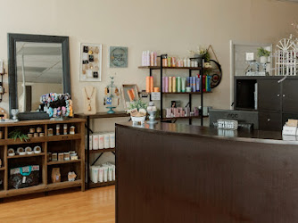 Platinum Salon & Beauty Boutique