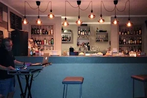 Fatima Lounge Bar image