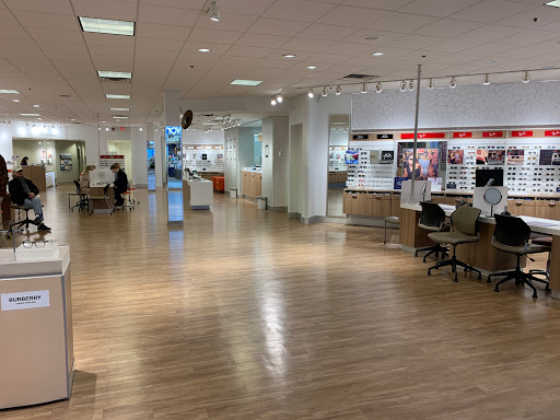 Eye Care Center «LensCrafters», reviews and photos, 2825 S Glenstone Ave, Springfield, MO 65804, USA