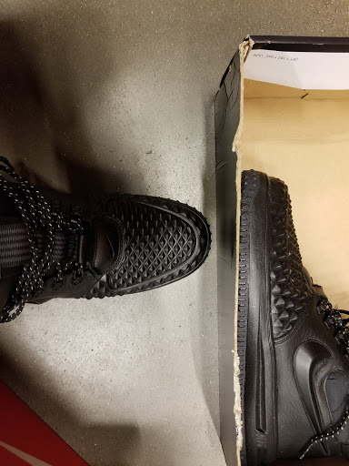 Clothing Store «Nike Factory Store», reviews and photos, 4976 Premium Outlets Way #800, Chandler, AZ 85226, USA