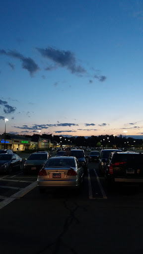 Clothing Store «Burlington Coat Factory», reviews and photos, 271 Cottage Grove Rd, Bloomfield, CT 06002, USA