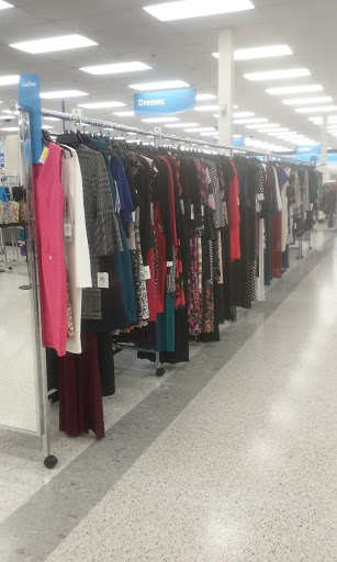Clothing Store «Ross Dress for Less», reviews and photos, 1931 E Main St, Spartanburg, SC 29307, USA