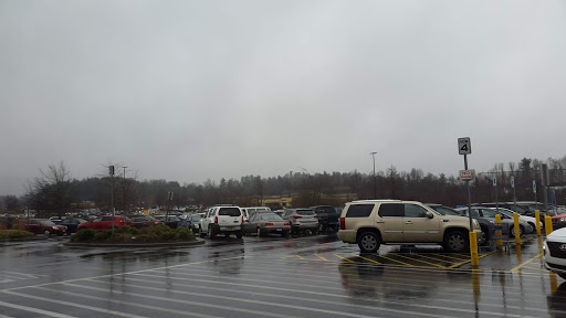 Shopping Mall «Highlands Square Shopping Center», reviews and photos, 250 Highlands Square Dr, Hendersonville, NC 28792, USA