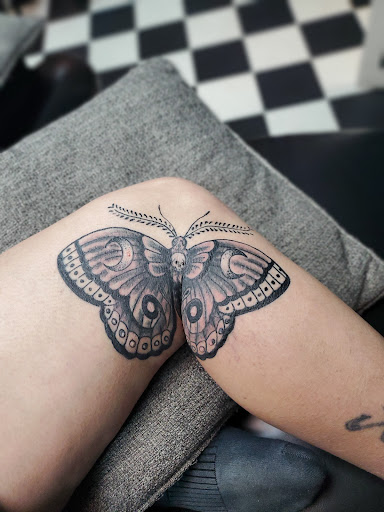 Explore tattoo ideas side stomach, creative tattoo ideas in Sandusky, available at Lake Erie Tattoo Emporium