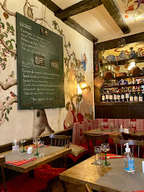 Atmosphère du Restaurant de spécialités alsaciennes Au Cruchon à Strasbourg - n°16